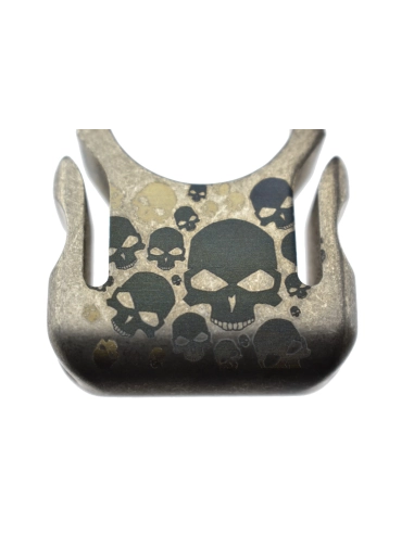 TIKNU9SK Impact tool en titane anodisé motif skull